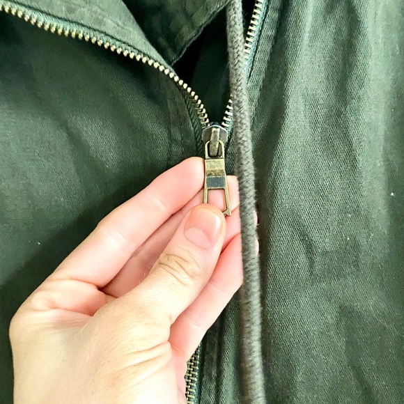 Old Navy Army Green Cinched Waist Utility Jacket - Super Cute & Versatile! - Picture 7 of 8